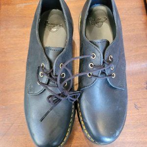 Dr. Martens Women's Shriver Low Platform (Black)